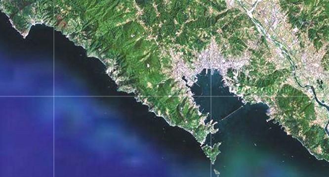 Veduta satellitare zonale del golfo della Spezia